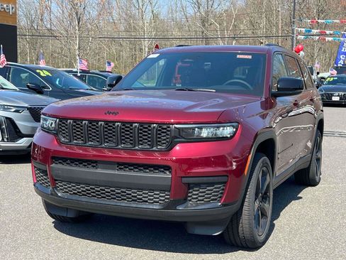 New 2025 Jeep Grand Cherokee L Altitude AWD/4WD image 2