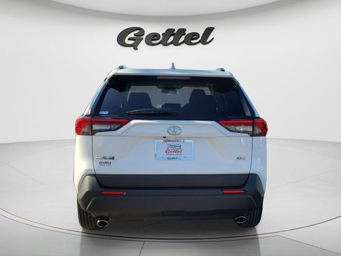 Used 2024 Toyota RAV4 XLE image 5