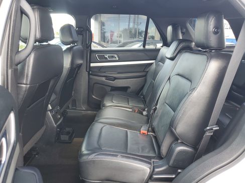 Used 2017 Ford Explorer XLT w/ Equipment Group 202A image 27