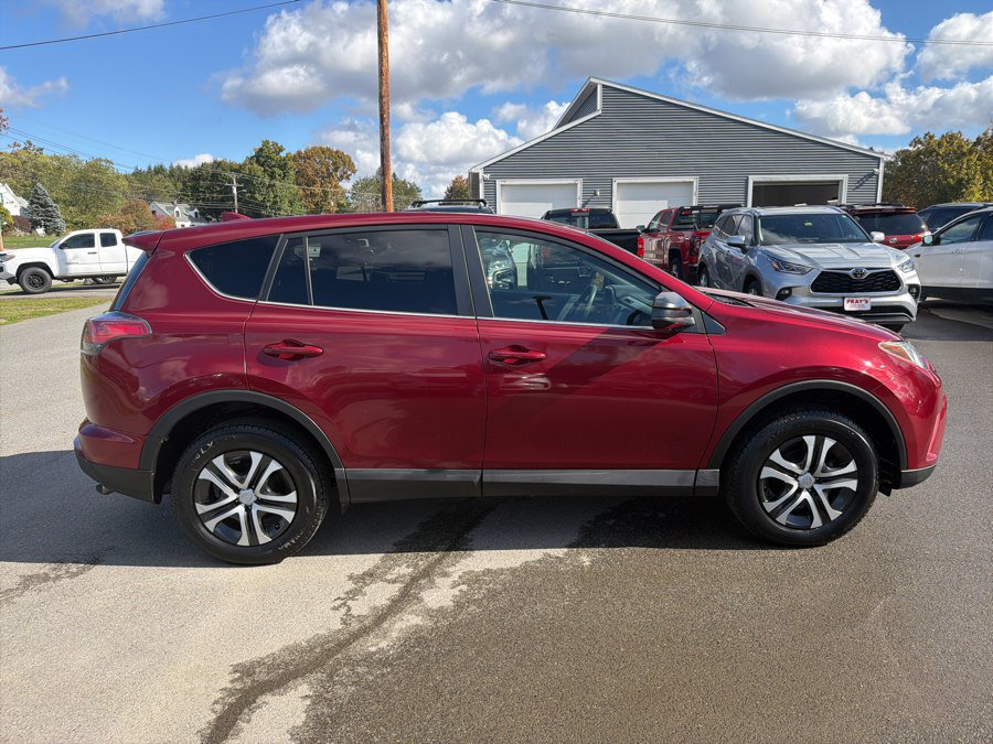 Used 2018 Toyota RAV4 LE w/ All Weather Liner Package AWD/4WD image 4