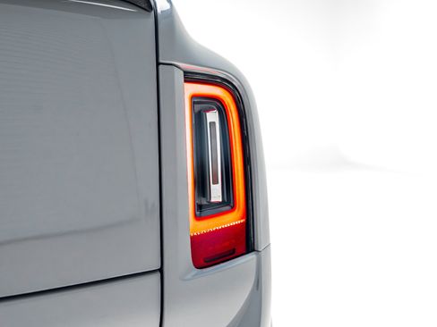 Used 2026 Rolls-Royce Cullinan AWD/4WD image 16