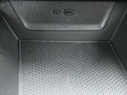 New 2026 Chevrolet Equinox ACTIV w/ Safety and Technology Package FWD image 28