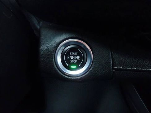 Used 2023 Buick Envision Essence AWD/4WD image 25