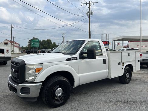 Used 2015 Ford F250 XL w/ XL Value Package RWD image 2