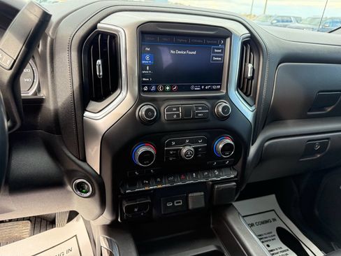 Used 2021 Chevrolet Silverado 1500 LT Trail Boss w/ Convenience Package II image 13