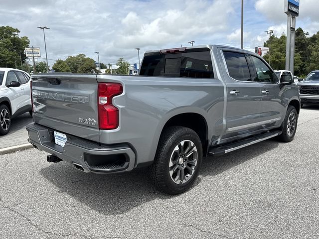 Used 2024 Chevrolet Silverado 1500 High Country w/ Technology Package AWD/4WD image 3