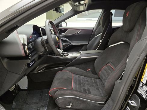 Used 2026 Ferrari Purosangue image 17