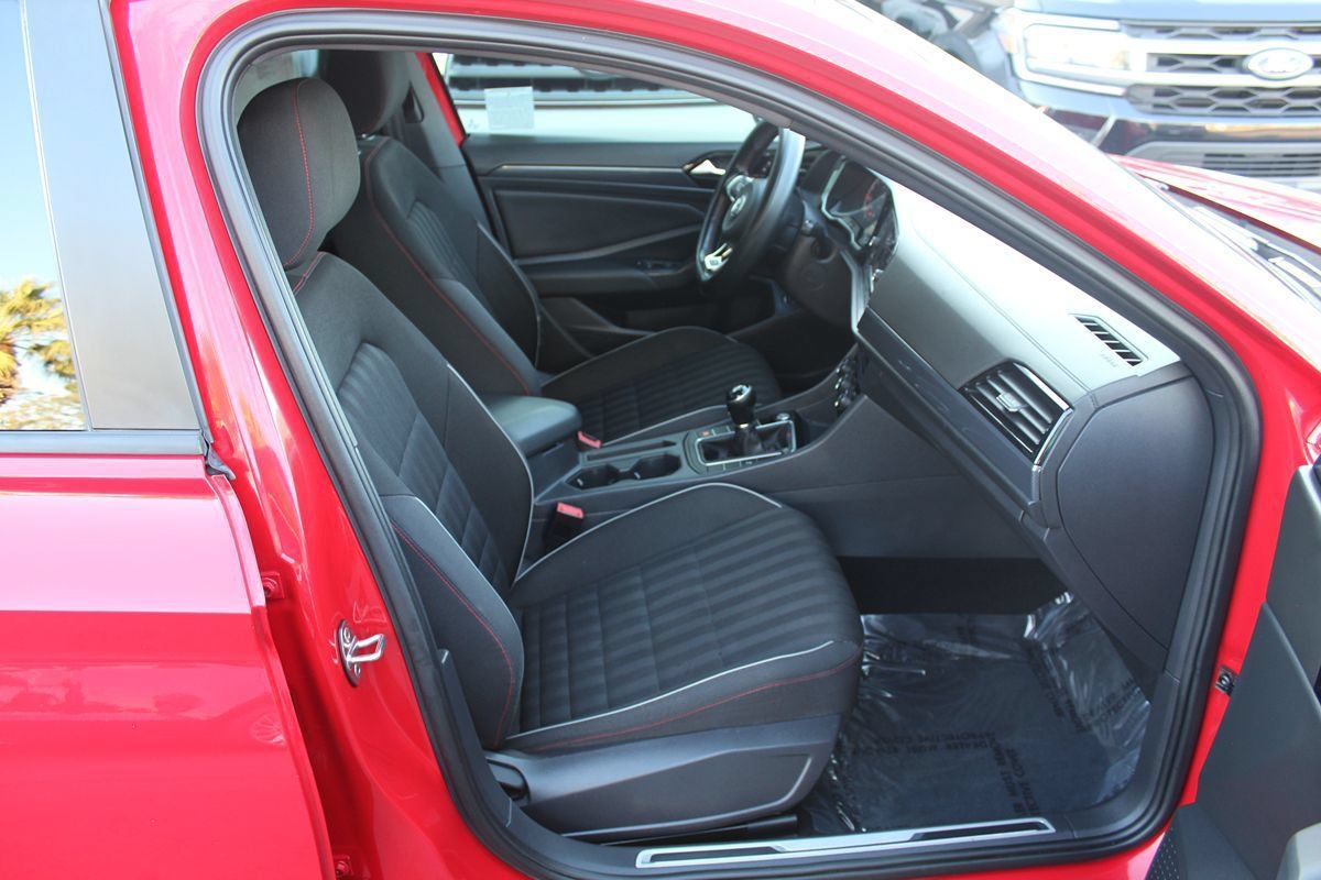 Used 2019 Volkswagen Jetta GLI FWD image 22