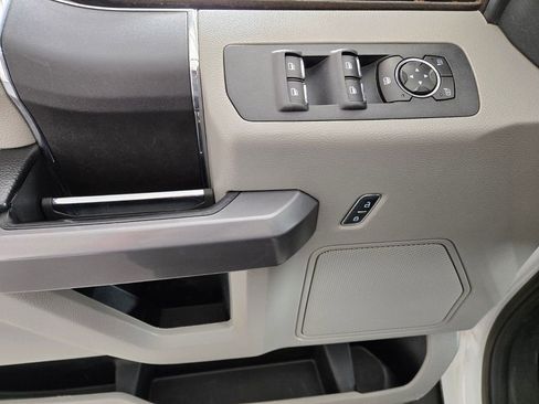 Used 2019 Ford F150 XLT w/ Trailer Tow Package image 25