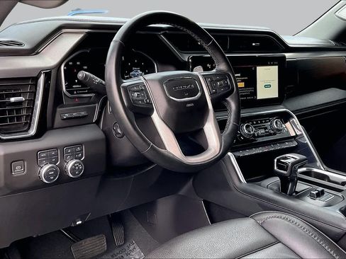Used 2023 GMC Sierra 1500 Denali w/ Technology Package AWD/4WD image 18