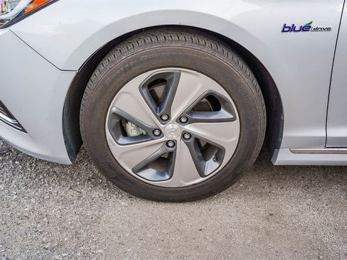 Used 2016 Hyundai Sonata Limited w/ Option Group 02 image 6