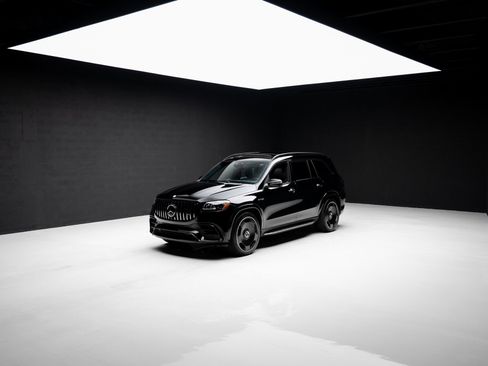 Used 2025 Mercedes-Benz GLS 63 AMG 4MATIC image 95