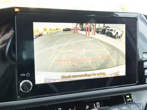 Used 2026 Toyota Camry SE w/ Convenience Package FWD image 18