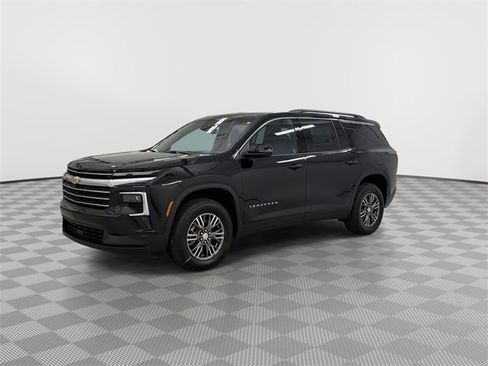 Certified 2026 Chevrolet Traverse LT image 4