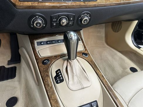 Used 2006 BMW Z4 3.0i RWD image 19