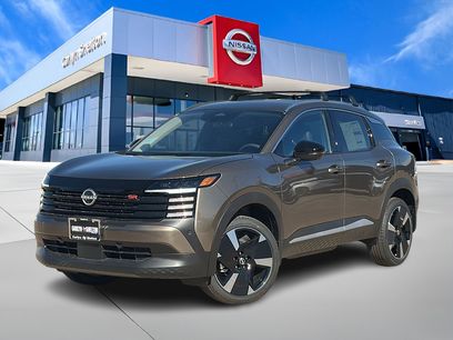 New 2026 Nissan Kicks SR w/ Cold Weather Package