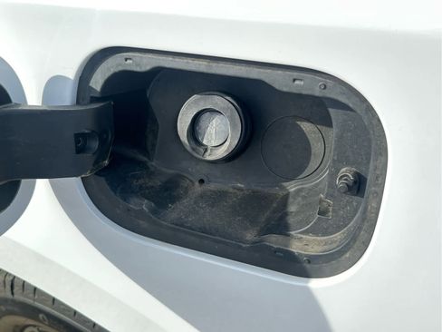 Certified 2023 Chevrolet Equinox LS w/ LS Convenience Package image 16