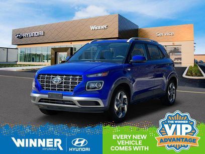 New 2025 Hyundai Venue SEL