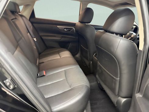 Used 2014 Nissan Altima 2.5 SL w/ Moonroof Package image 23