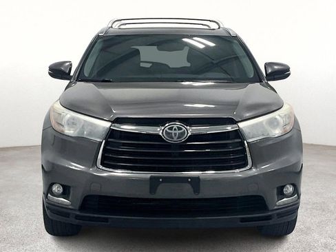 Used 2016 Toyota Highlander Limited Platinum AWD/4WD image 3