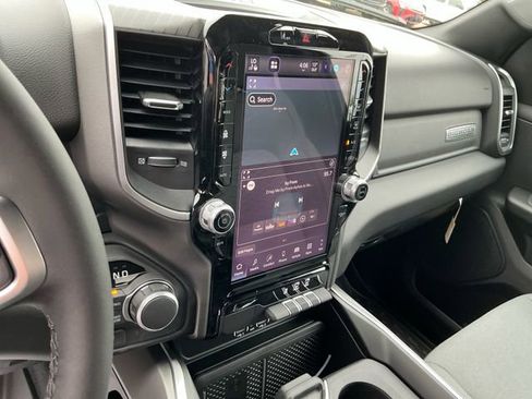 New 2026 RAM 1500 Big Horn AWD/4WD image 32