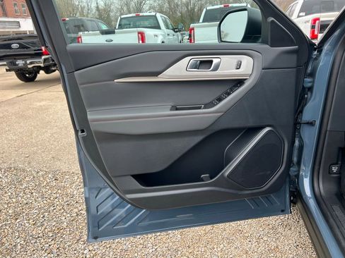New 2026 Ford Explorer Active image 11