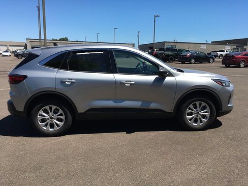 Used 2024 Ford Escape Active AWD/4WD image 7
