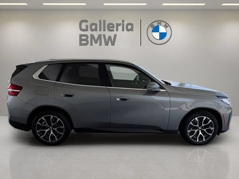 Used 2025 BMW X3 xDrive30i w/ Premium Package AWD/4WD image 6