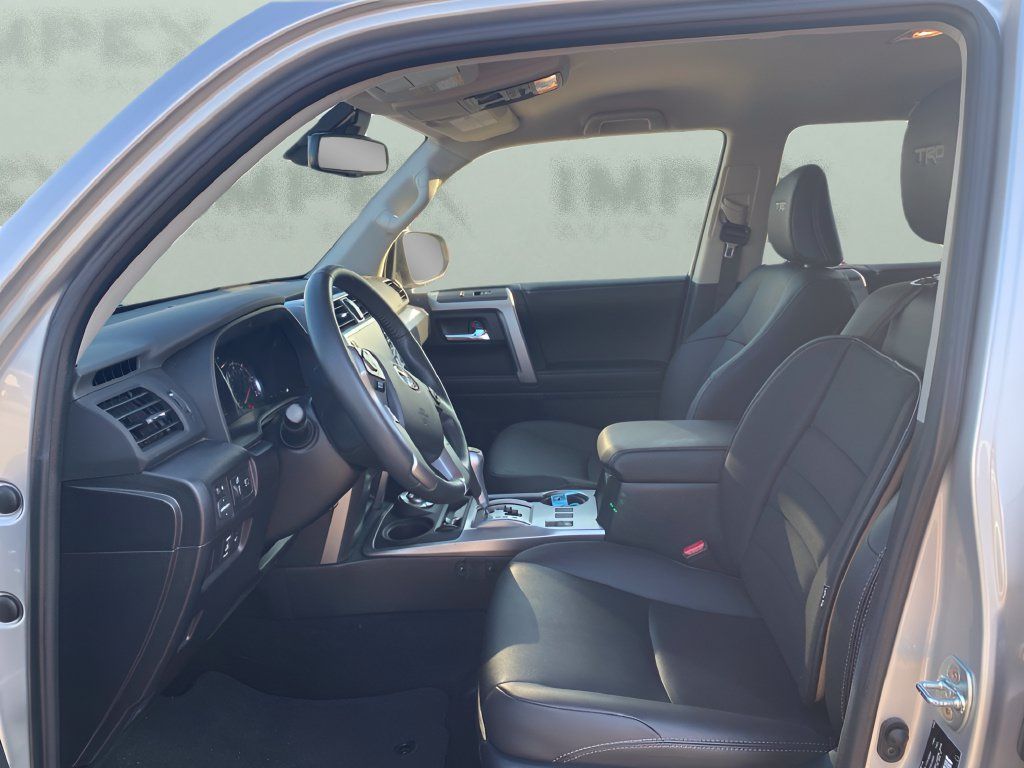 Used 2024 Toyota 4Runner TRD Sport AWD/4WD image 9