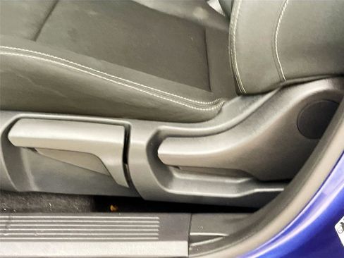 Used 2023 Nissan Rogue S image 19