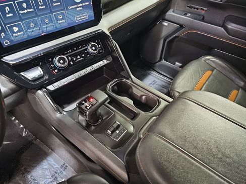 Certified 2023 GMC Sierra 1500 AT4 w/ AT4 Preferred Package image 26