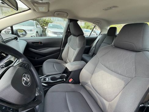 Used 2022 Toyota Corolla LE image 20