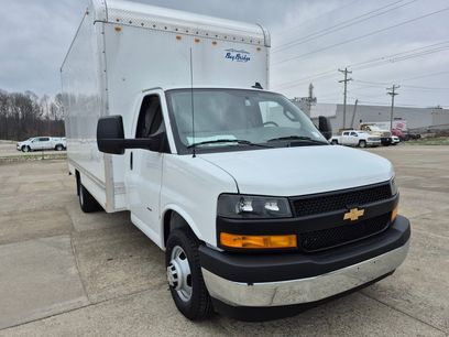 New 2025 Chevrolet Express 3500 w/ Power Convenience Package