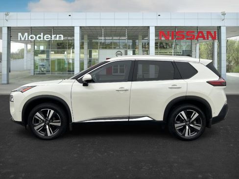 Certified 2023 Nissan Rogue SL w/ SL Premium Package image 2