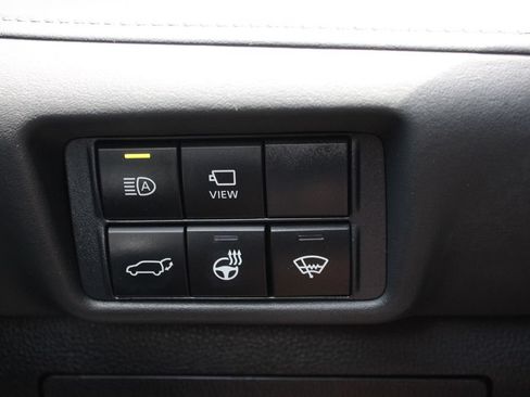 Used 2021 Toyota Highlander Platinum AWD/4WD image 31