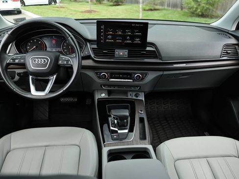 Used 2023 Audi Q5 2.0T Premium w/ Convenience Package AWD/4WD image 25