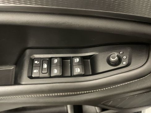 Used 2023 Jeep Grand Cherokee L Laredo w/ Luxury Tech Group I AWD/4WD image 16