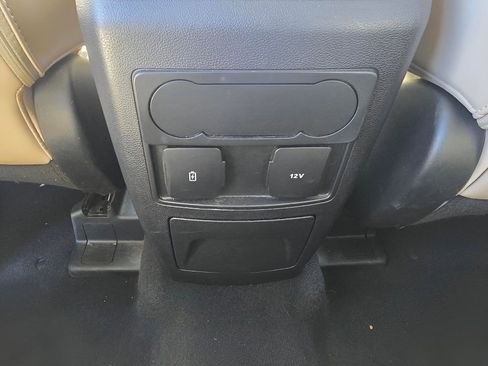 Used 2024 Ford Explorer XLT w/ Equipment Group 202A image 29