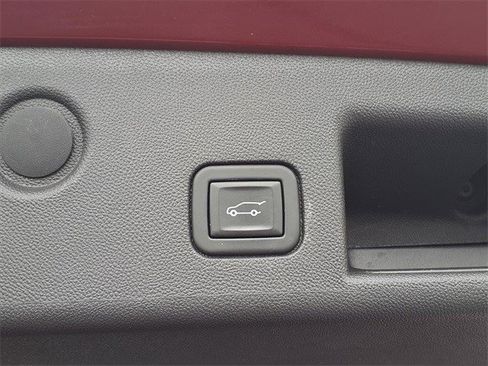 Certified 2023 Chevrolet Equinox RS w/ RS Leather Package image 29