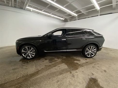 Certified 2024 Cadillac Lyriq Luxury w/ LPO, Floor Liner Package image 3