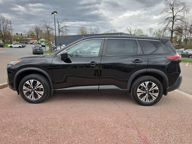 Used 2023 Nissan Rogue SV AWD/4WD image 2