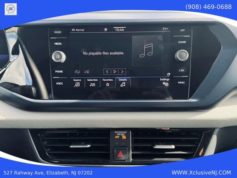 Used 2022 Volkswagen Taos SE image 16