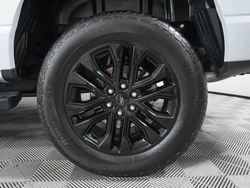 Used 2025 Ford F150 Lariat w/ Equipment Group 501A Mid image 31