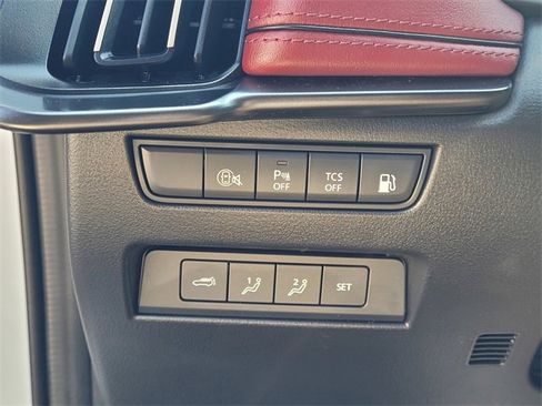 Used 2025 MAZDA CX-70 Plug-In Hybrid w/ Premium Plus image 25