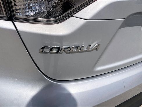 Used 2024 Toyota Corolla LE image 30