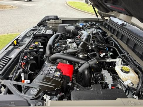 Used 2025 Ford Bronco Raptor AWD/4WD image 33