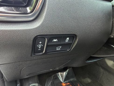 Used 2023 Kia Sorento SX AWD/4WD image 19