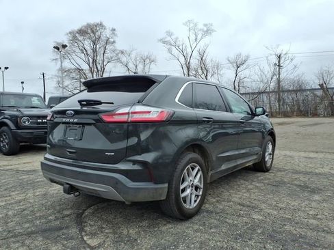Used 2023 Ford Edge SEL w/ Convenience Package image 5