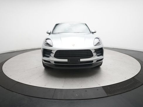 Used 2020 Porsche Macan AWD/4WD image 2