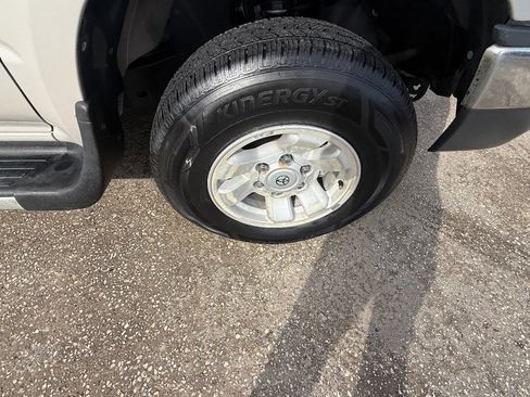 Used 2000 Toyota 4Runner 2WD image 14